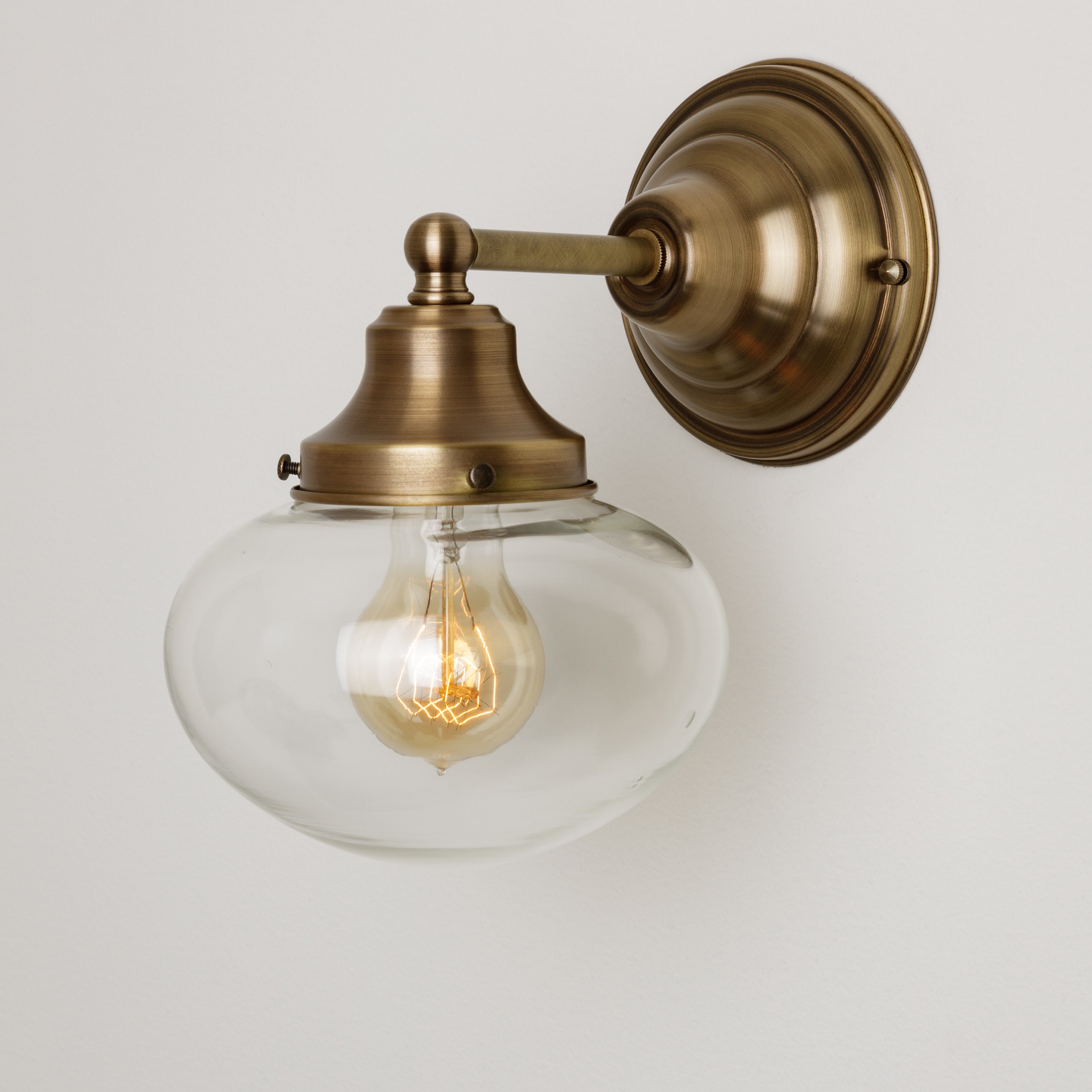 Mulberry (Opal) | Classic Sconce