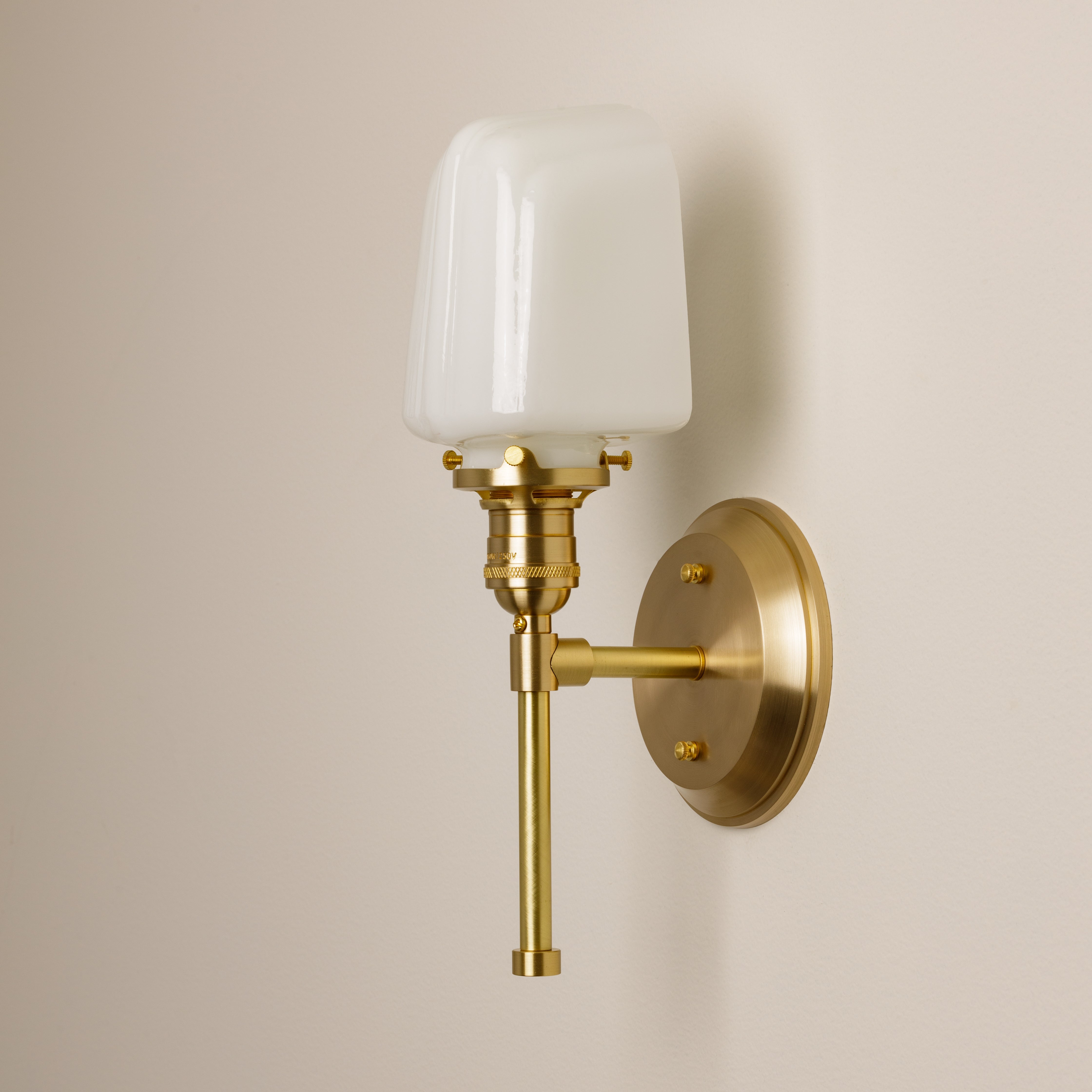 Buchmill (Opal) | Tail Sconce