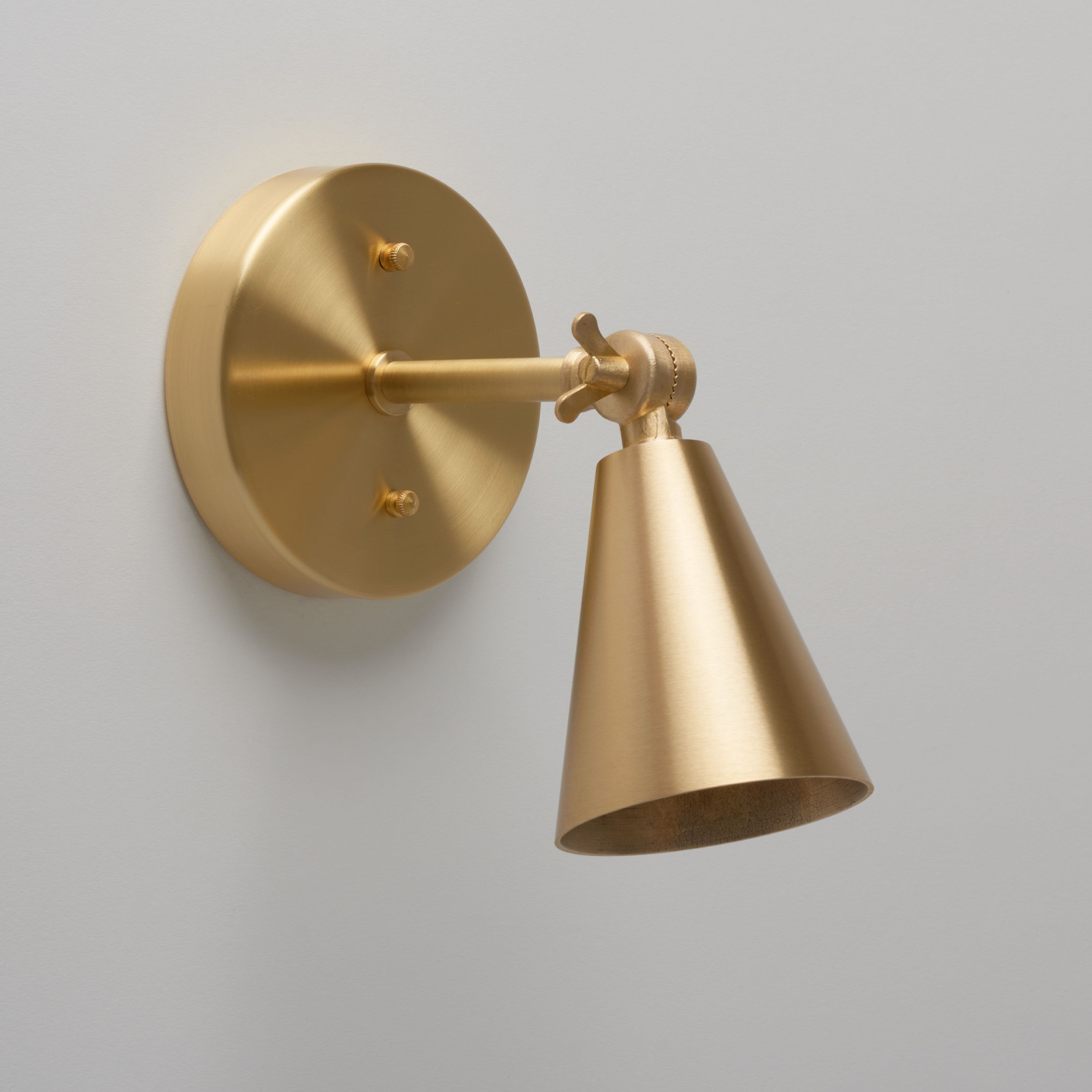 Lynnewood | Small Adjustable Arm Sconce